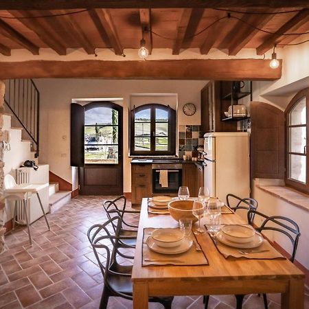 Casa Lavanda - Podere Fossaccio อัสเชียโน ภายนอก รูปภาพ